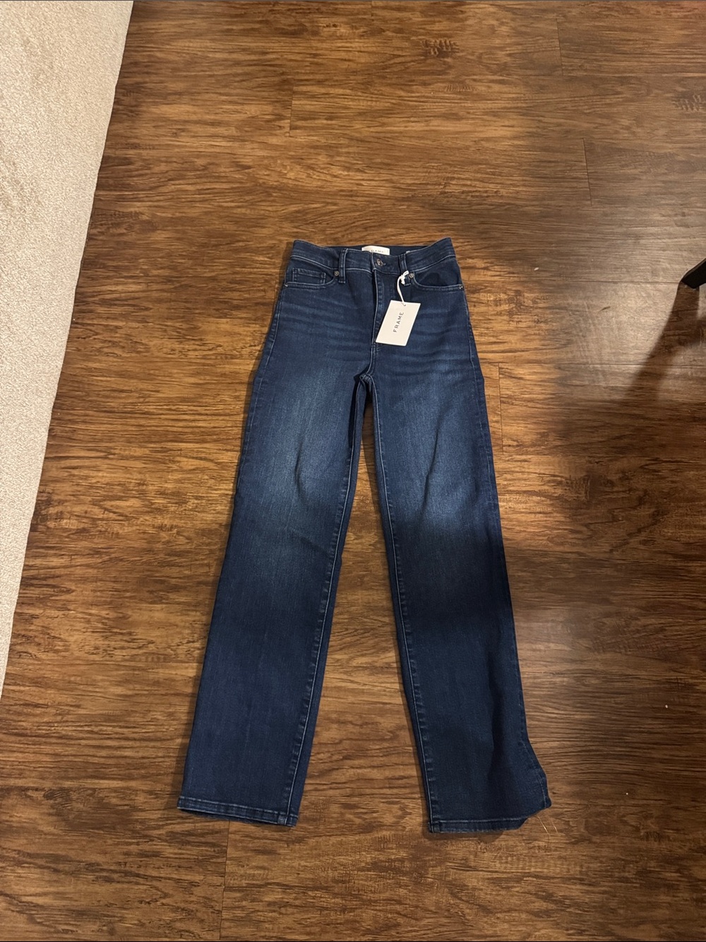 NWT frame le sleek straight jeans size 25